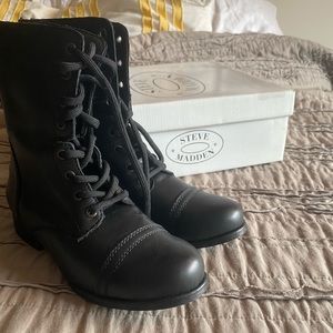 Steve Madden Combat Boot Size 8